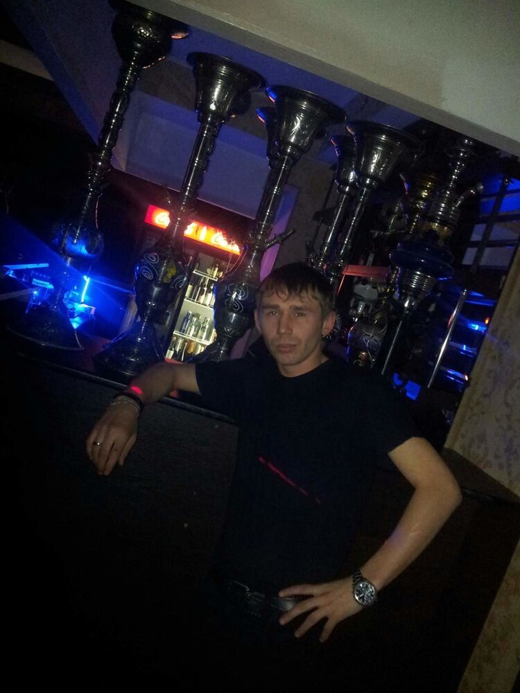 18872733  , 37 ,    