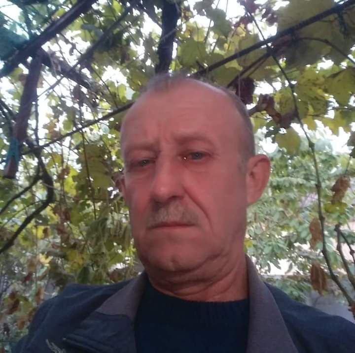  52706103  Valera, 61 ,    