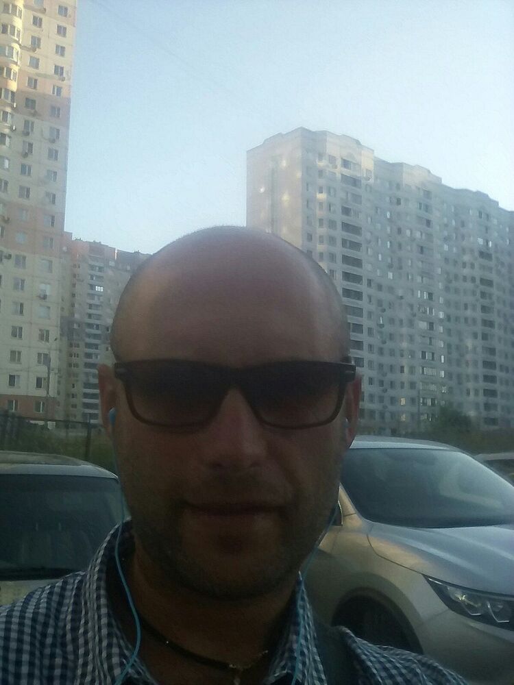  9405043  , 49 ,    