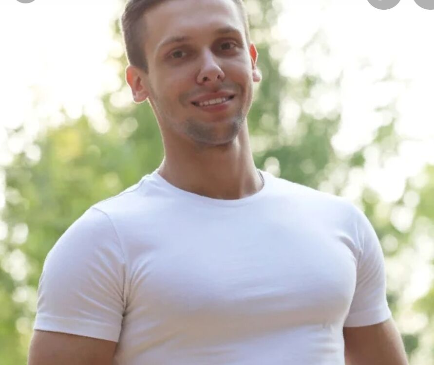  ,   Adyz, 24 ,   ,   , 