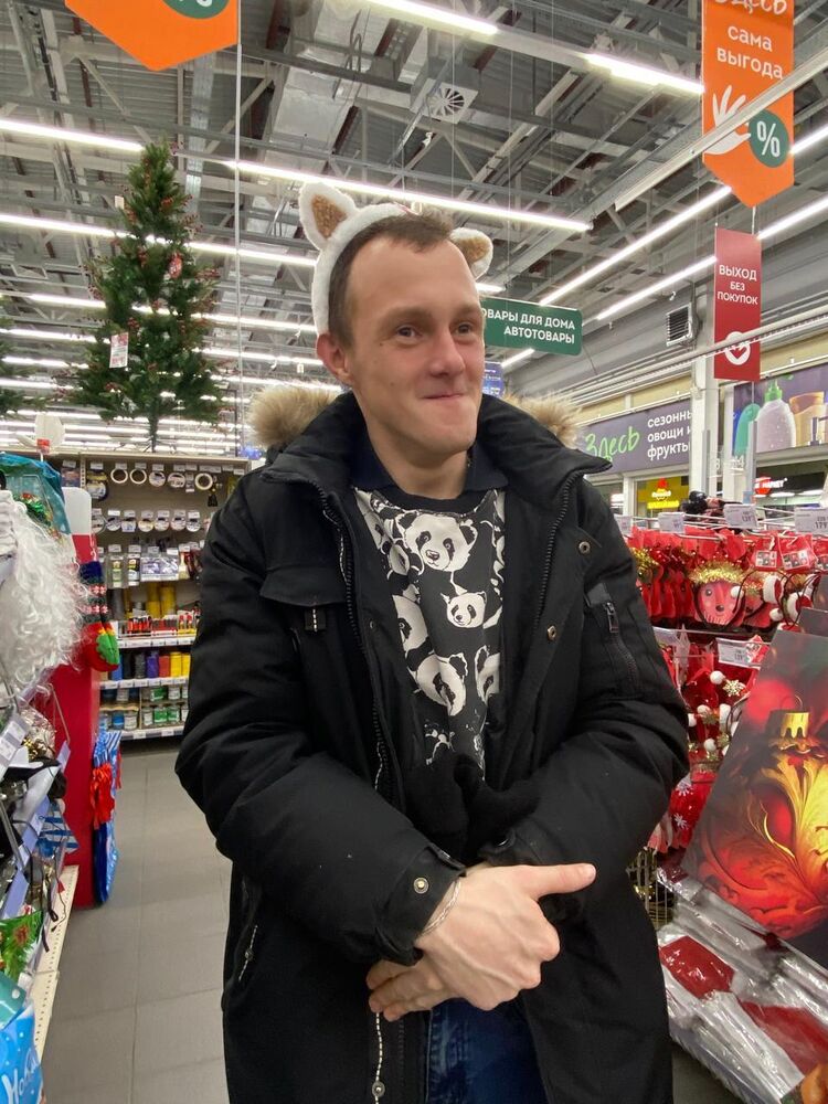  ,   Artem, 22 ,     , c , 