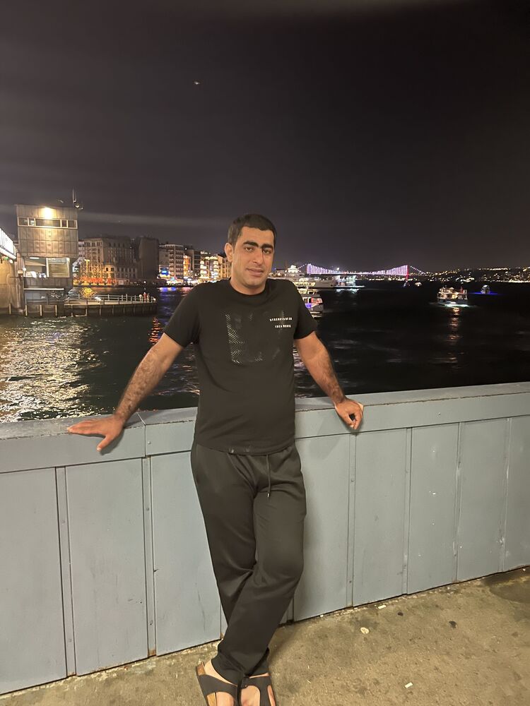  ,   Nariman, 33 ,   ,   