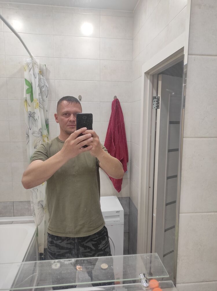  42188843  , 42 ,    