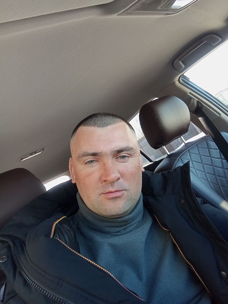  50061673  Ivan, 35 ,    