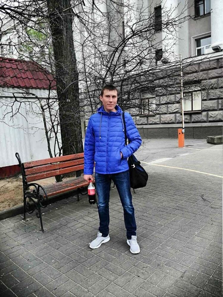 ���� 19813803 ������� �����, 33 ����, ���� ���������� � �������