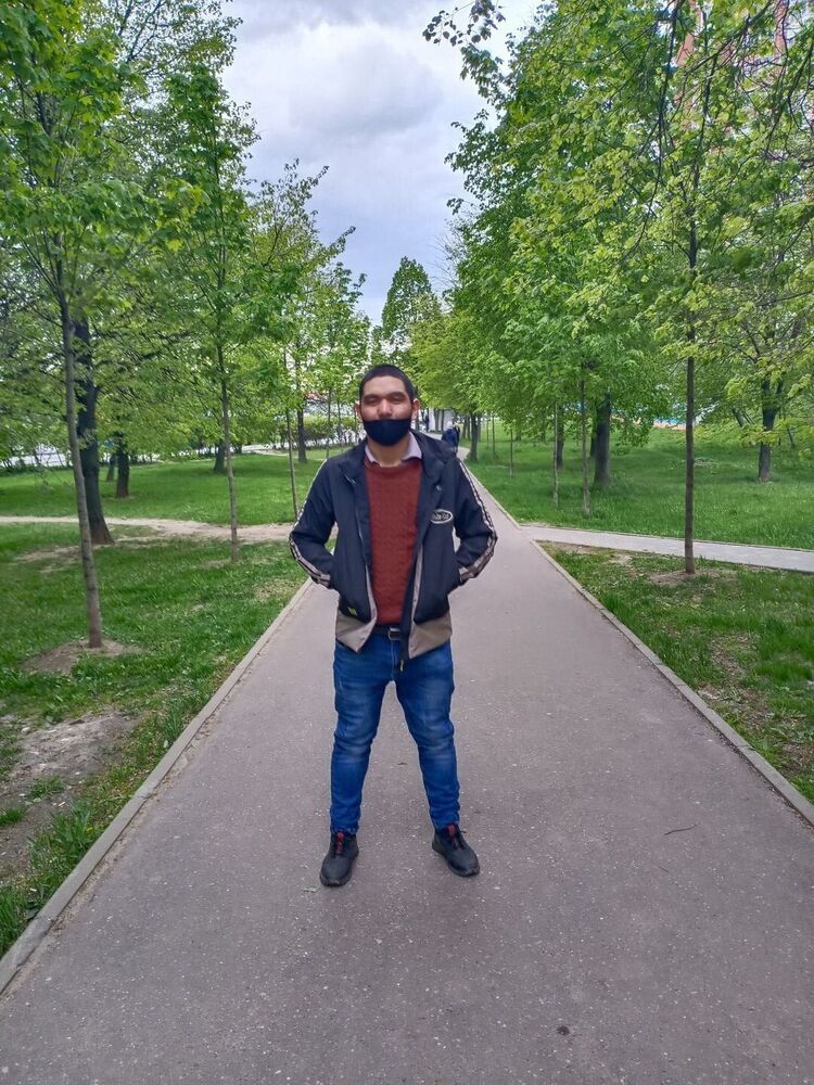  27069423  Eshin, 32 ,    