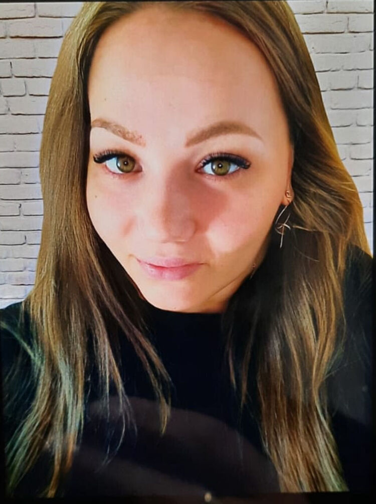  52883003  , 33 ,    