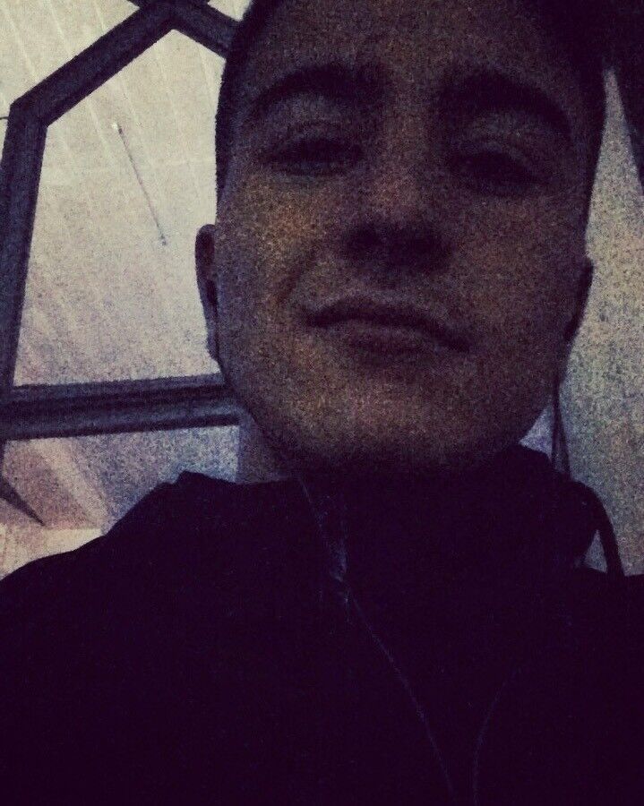  14926403  Izzik, 27 ,    