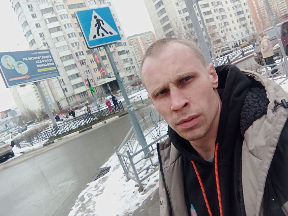  32481643  Maks, 34 ,    