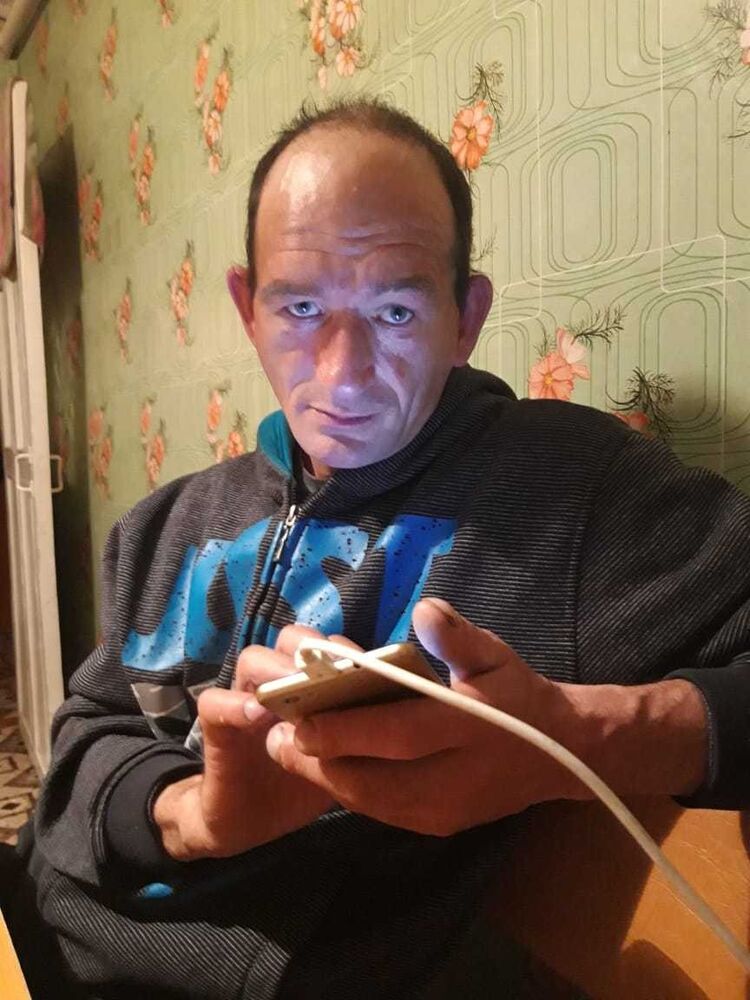  ,   Aleksander, 46 ,   ,   , c 