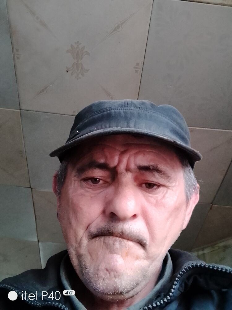  42793323  , 48 ,    
