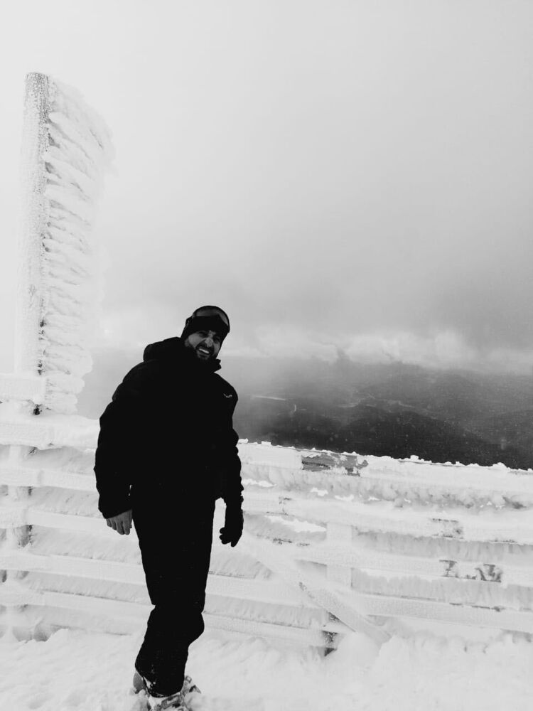  ,   Alberto, 44 ,   ,   