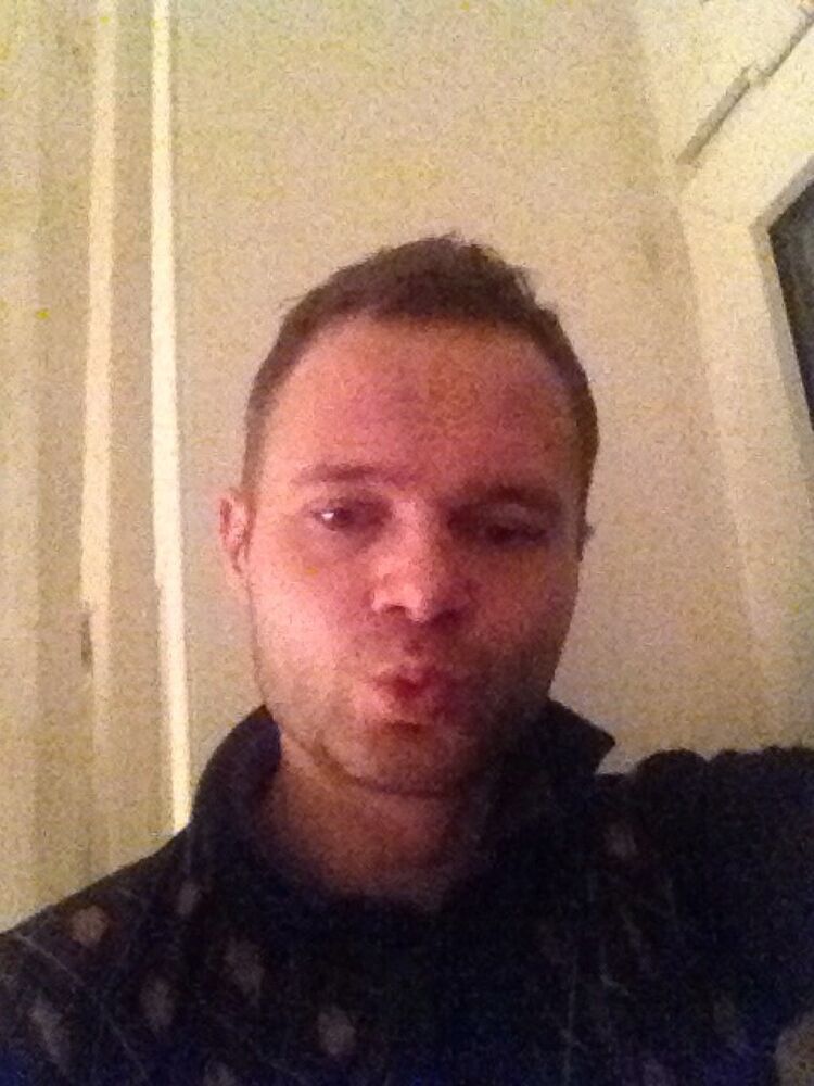  ,   Denis, 39 ,   ,   , c 