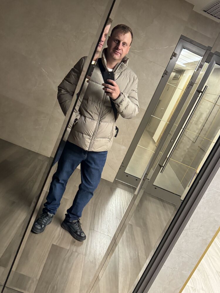  52906023  , 32 ,    