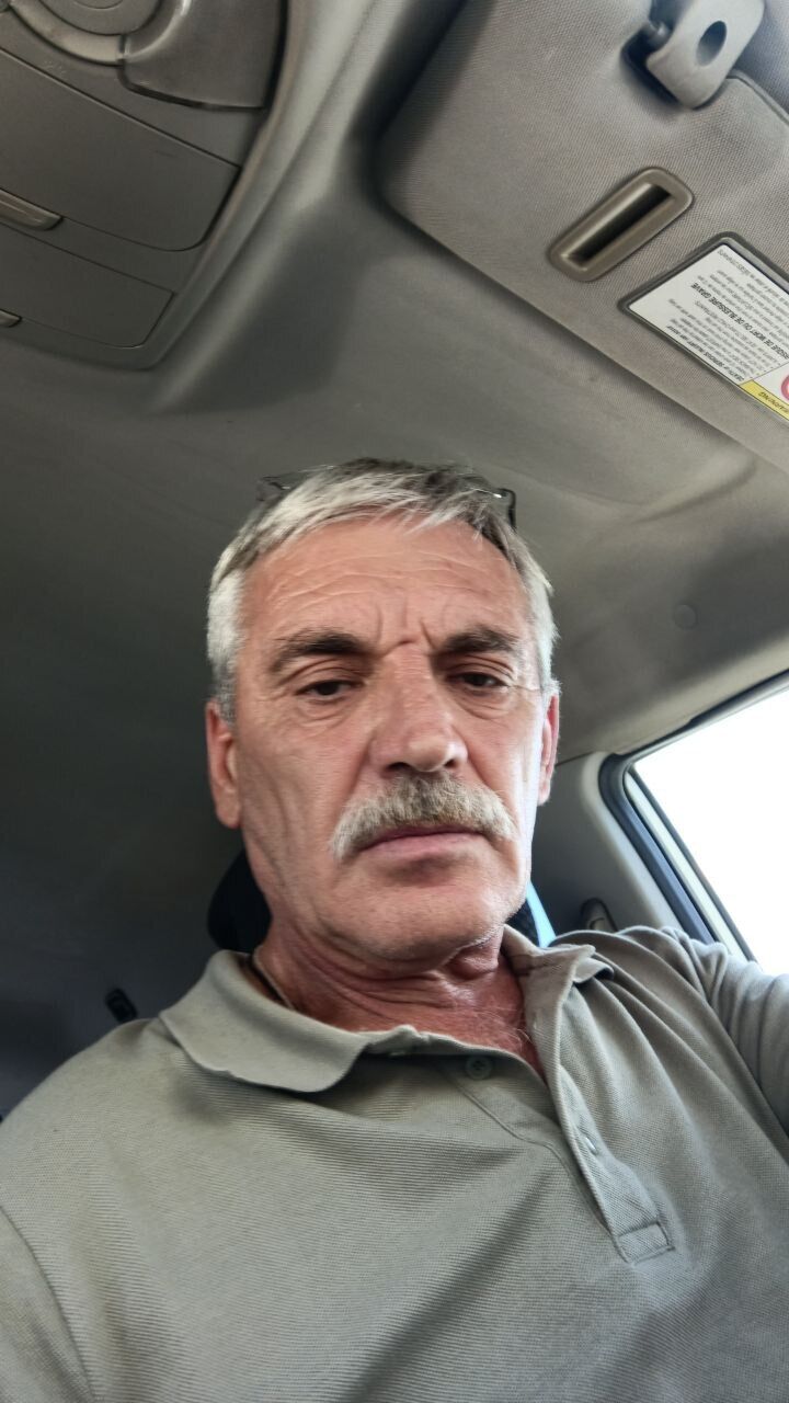  44974353  , 57 ,    