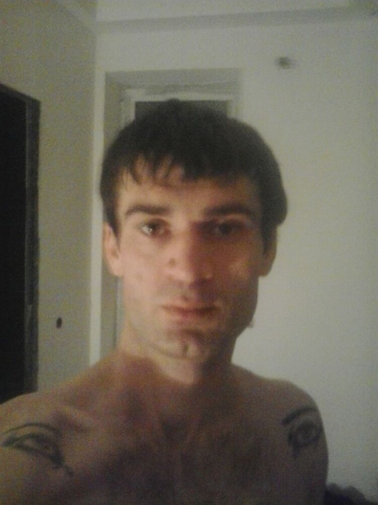  5839903  Dima, 39 ,    