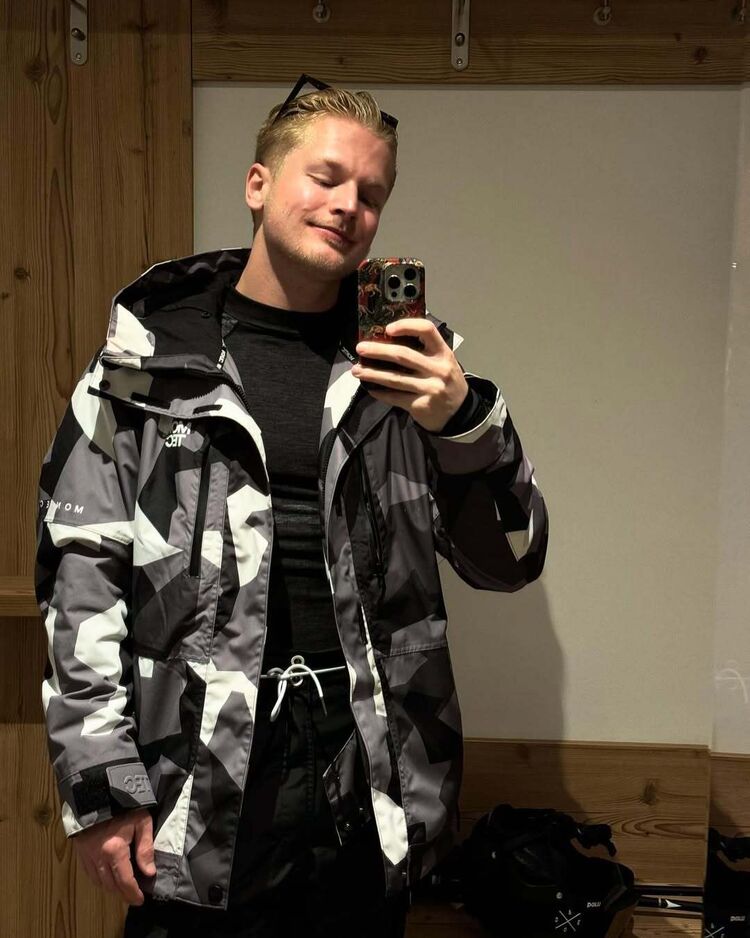  54095493  , 36 ,    -