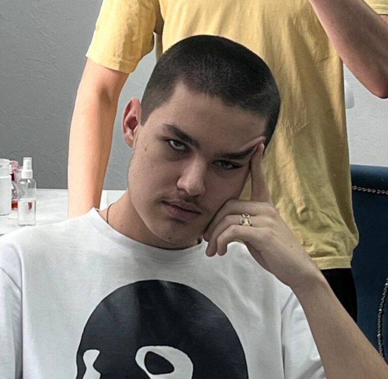 ���� 46938913 ����� ����, 19 ���, ���� ���������� � ������