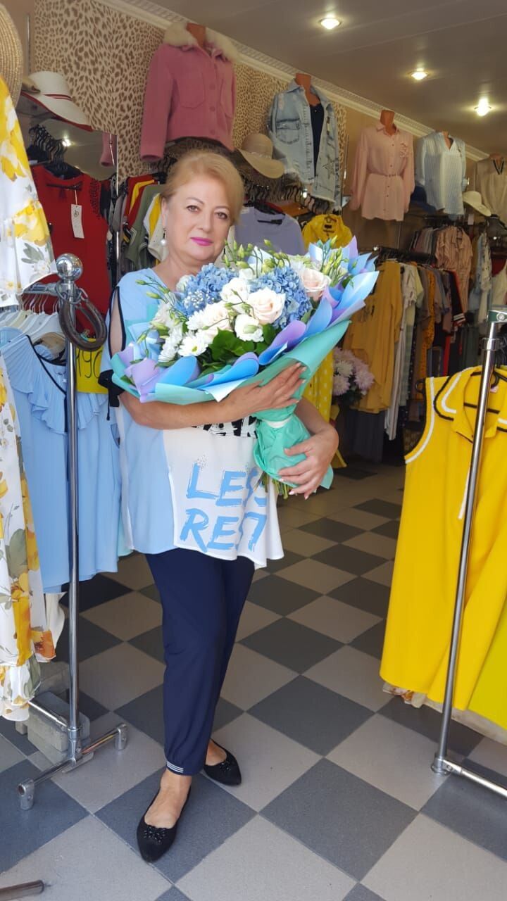  --,   Svetlana, 72 ,   ,   