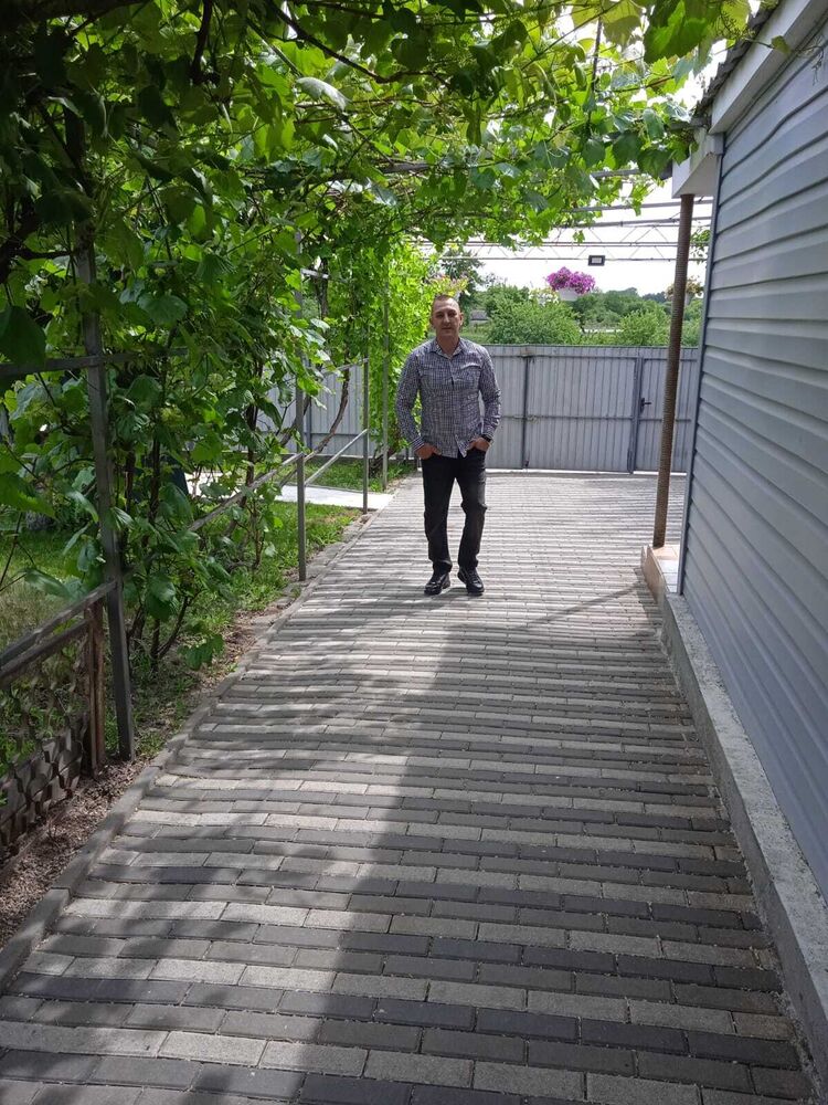  ,   Egor, 40 ,   ,   
