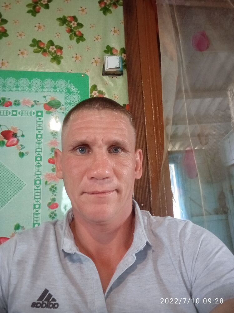  27636753  Gennady, 36 ,    