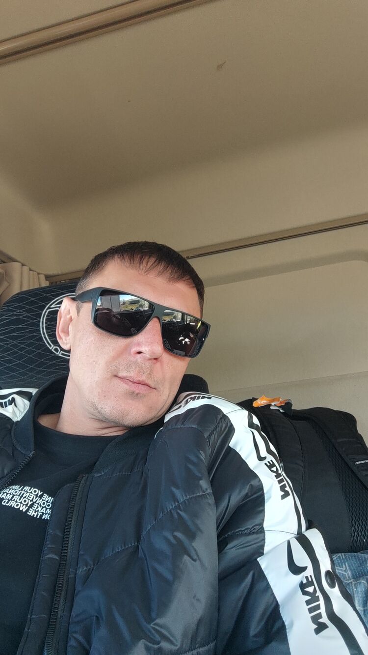  46938843  Evgeny, 41 ,    