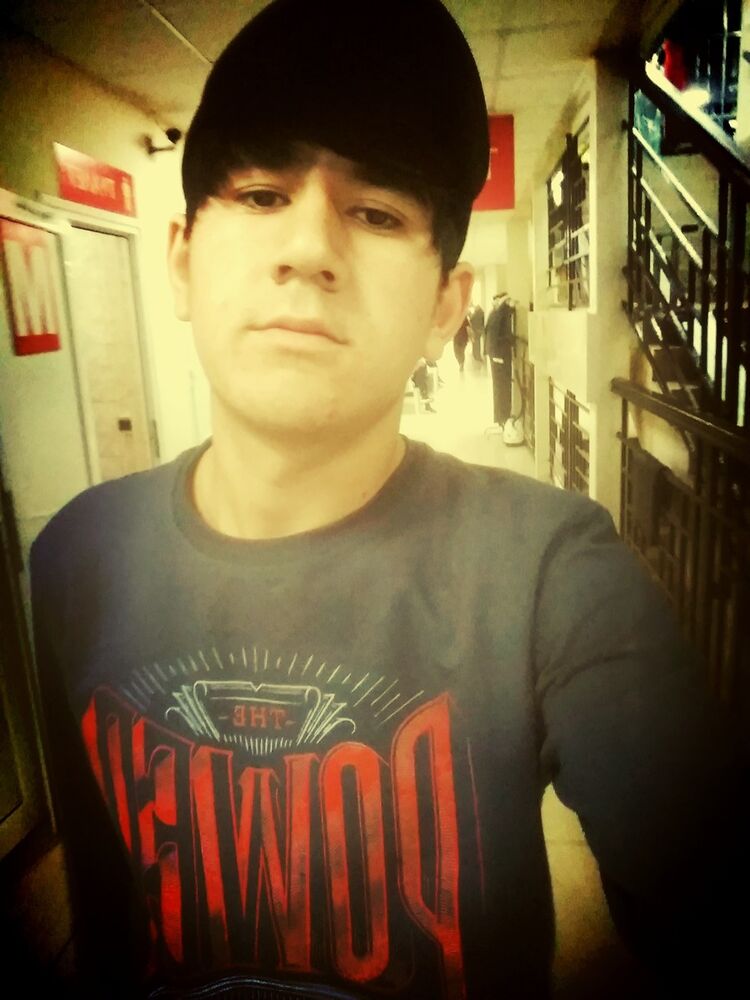  18393433  Alik, 24 ,    