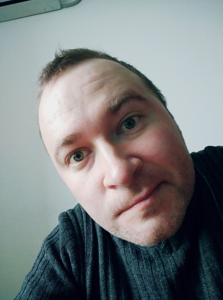  18961303  Maks, 44 ,    