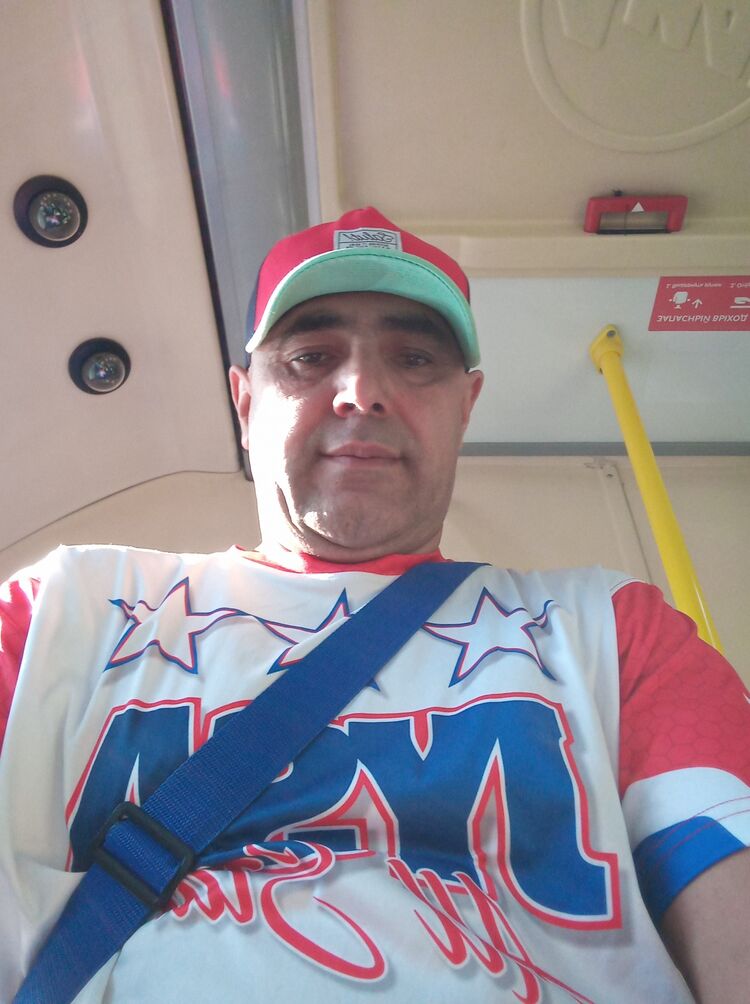  39994743  Aso, 47 ,    