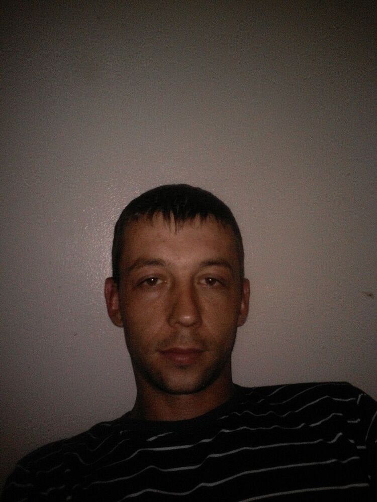  ,   Ivan, 37 ,  