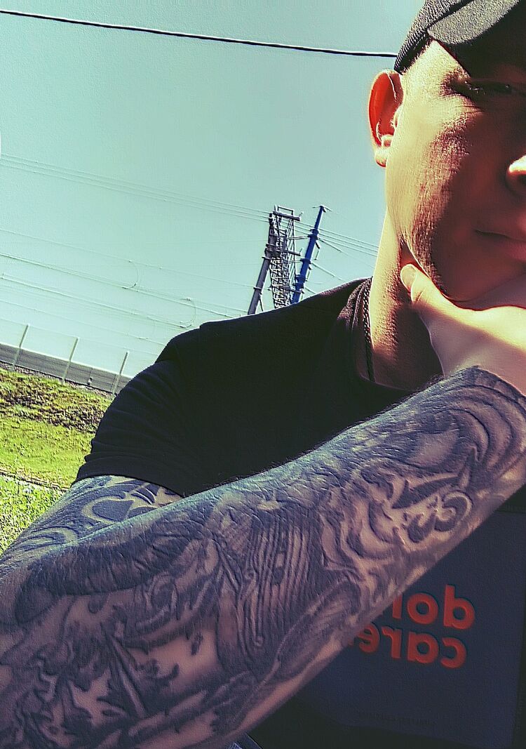  48694823  , 33 ,    