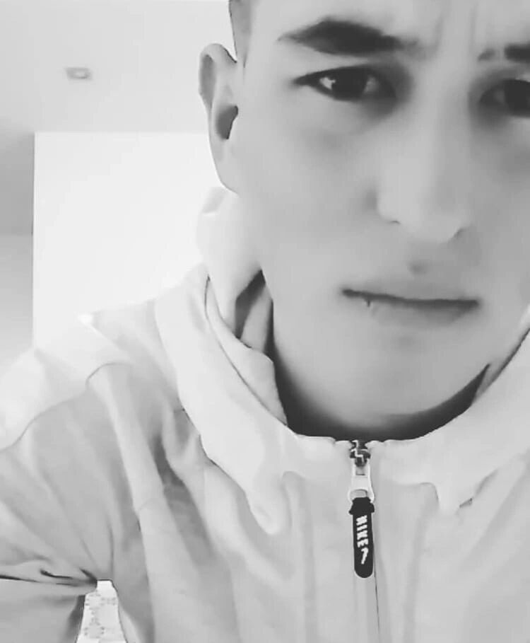  31811123  Bejan, 23 ,    