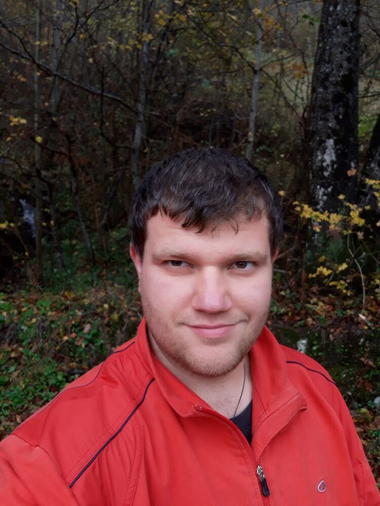  14099273  Andrei, 30 ,    
