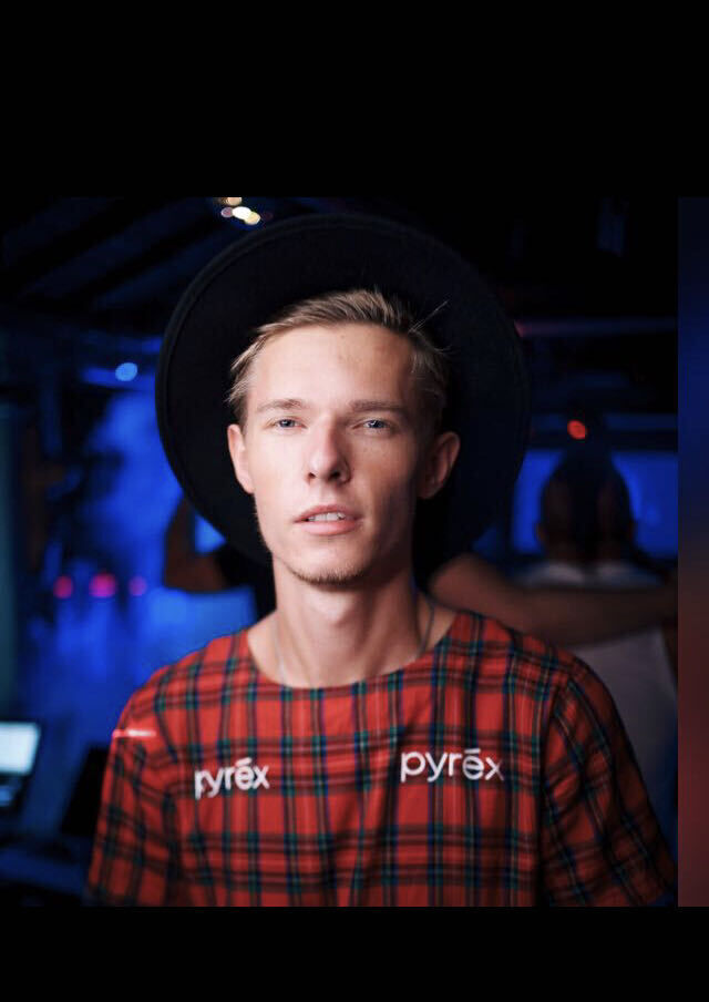  ,   , 27 ,   ,   