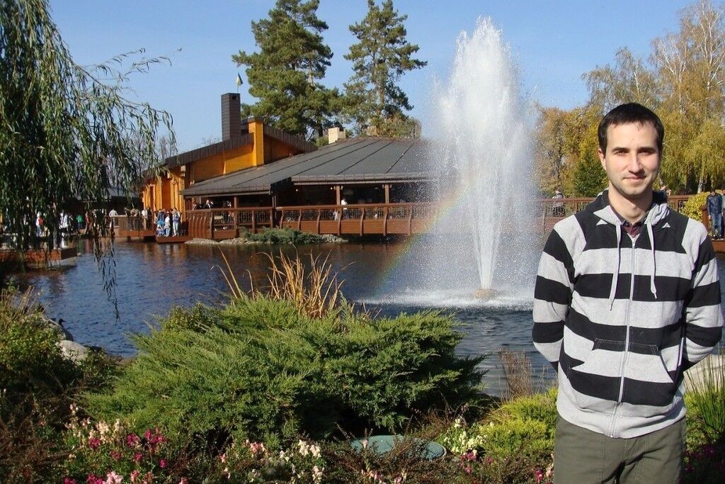  ,   Andrei, 46 ,   ,   , c 