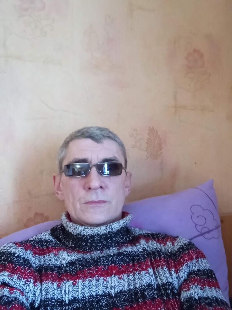  ,   Viktor, 56 ,   ,   