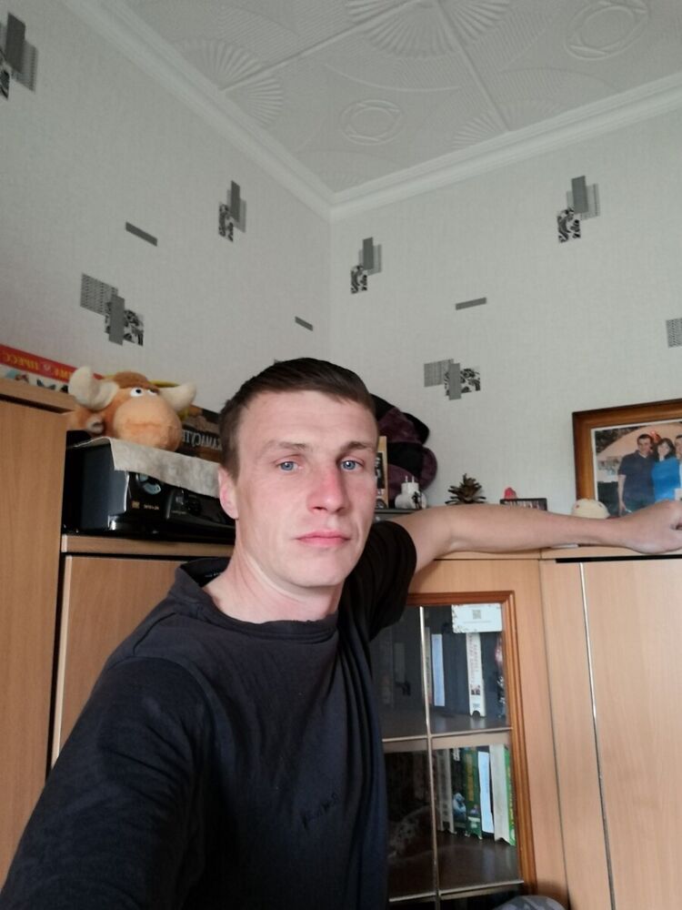  20027463  , 44 ,    