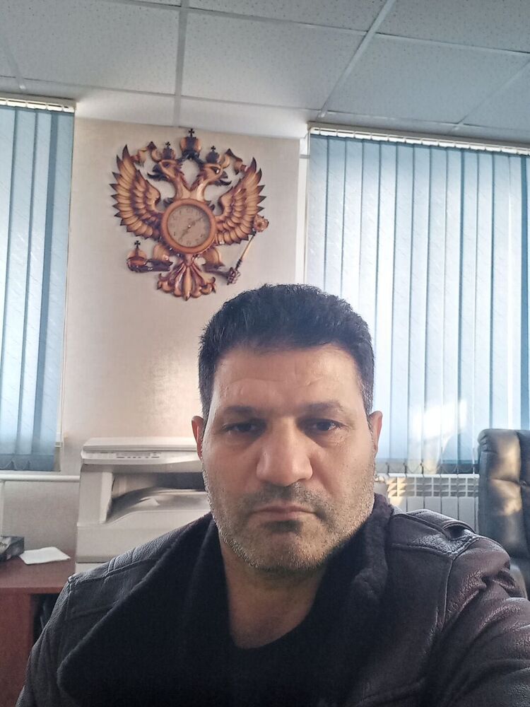  41664663  Zakhid, 48 ,    