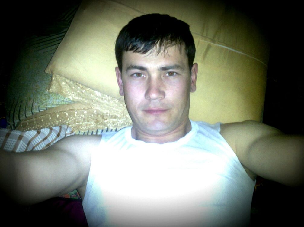  5796463  Amir, 33 ,    
