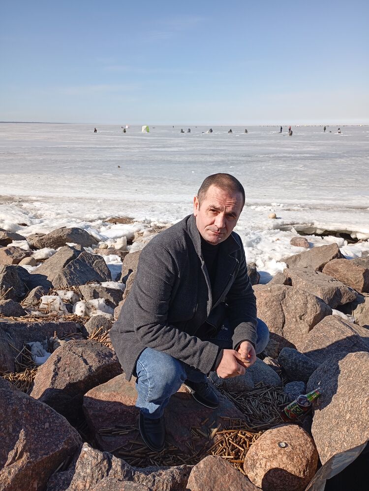  53928753  Vanea, 45 ,    -