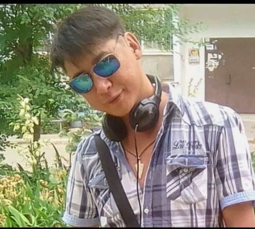  45819453  Sanal, 43 ,    