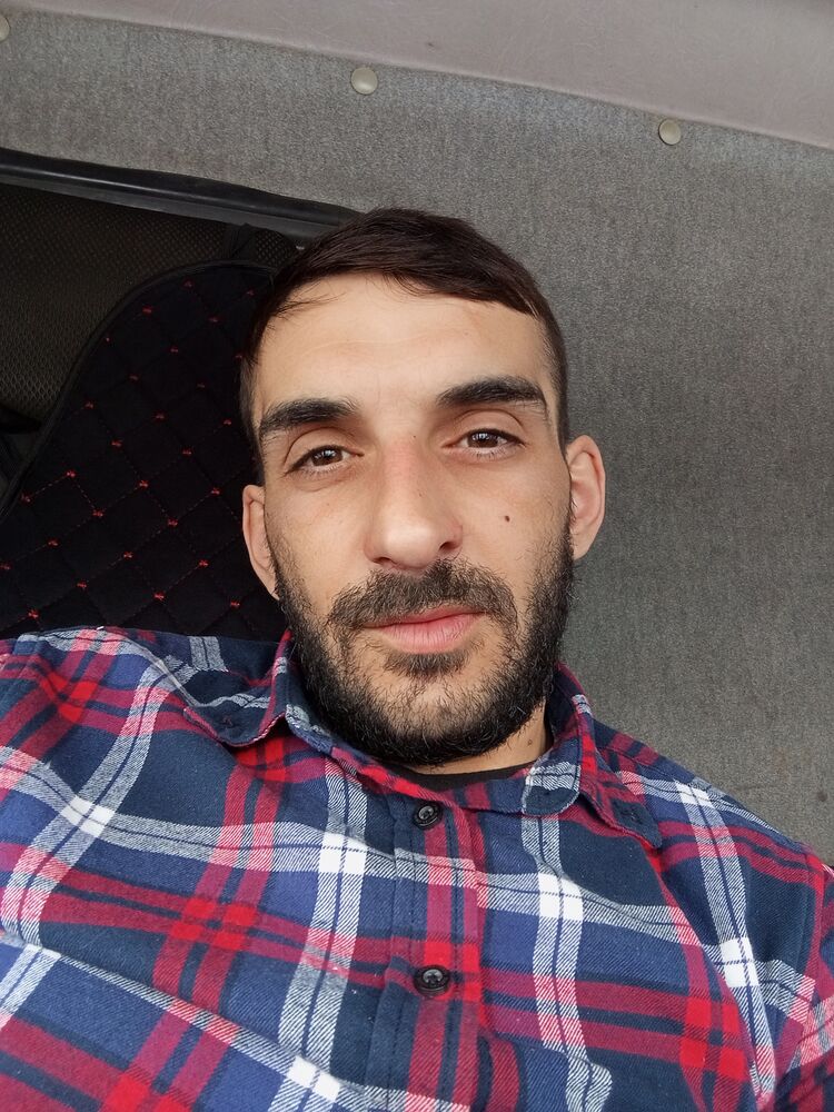  50726773  Ayk, 35 ,    