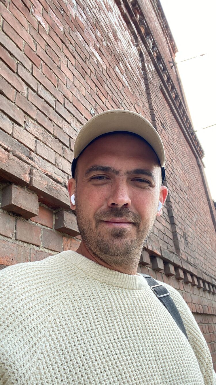  53105693  , 37 ,    -