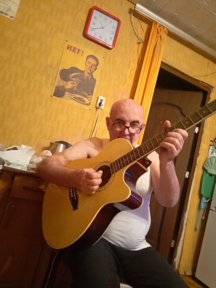  54340473  Dursunqaniev, 60 ,    