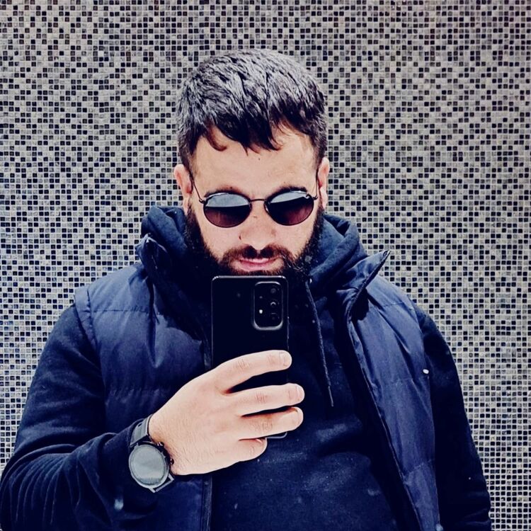  45185863  Arman, 31 ,    