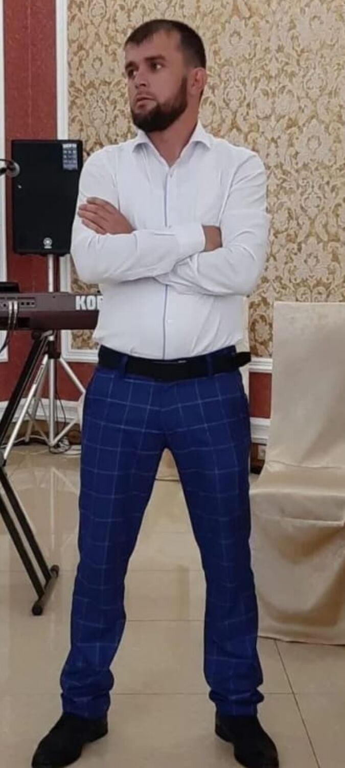 52813253  , 41 ,    