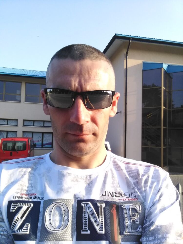  16562553  Dima, 41 ,    
