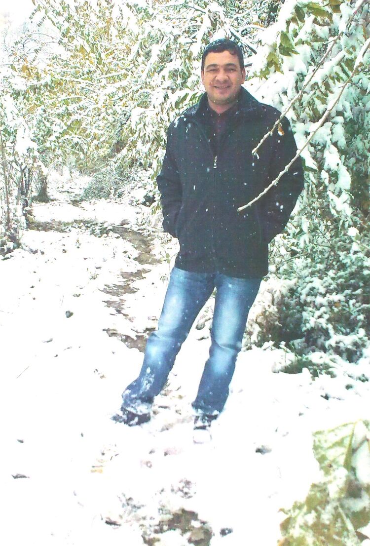  ,   Alik, 42 ,   ,   
