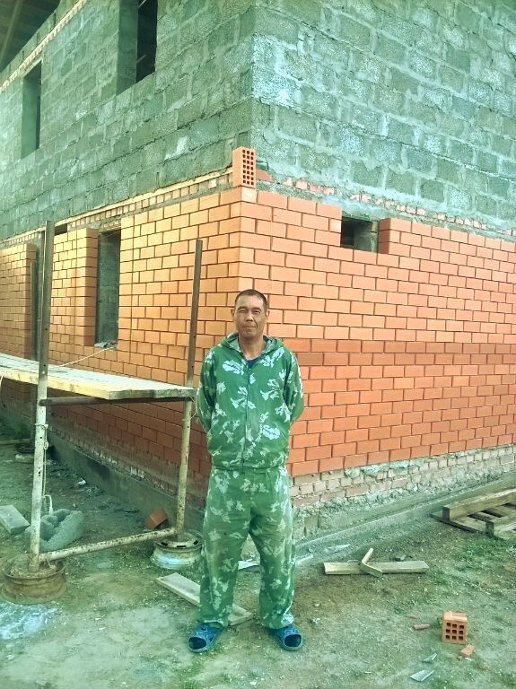  18977423  Vadim, 42 ,    