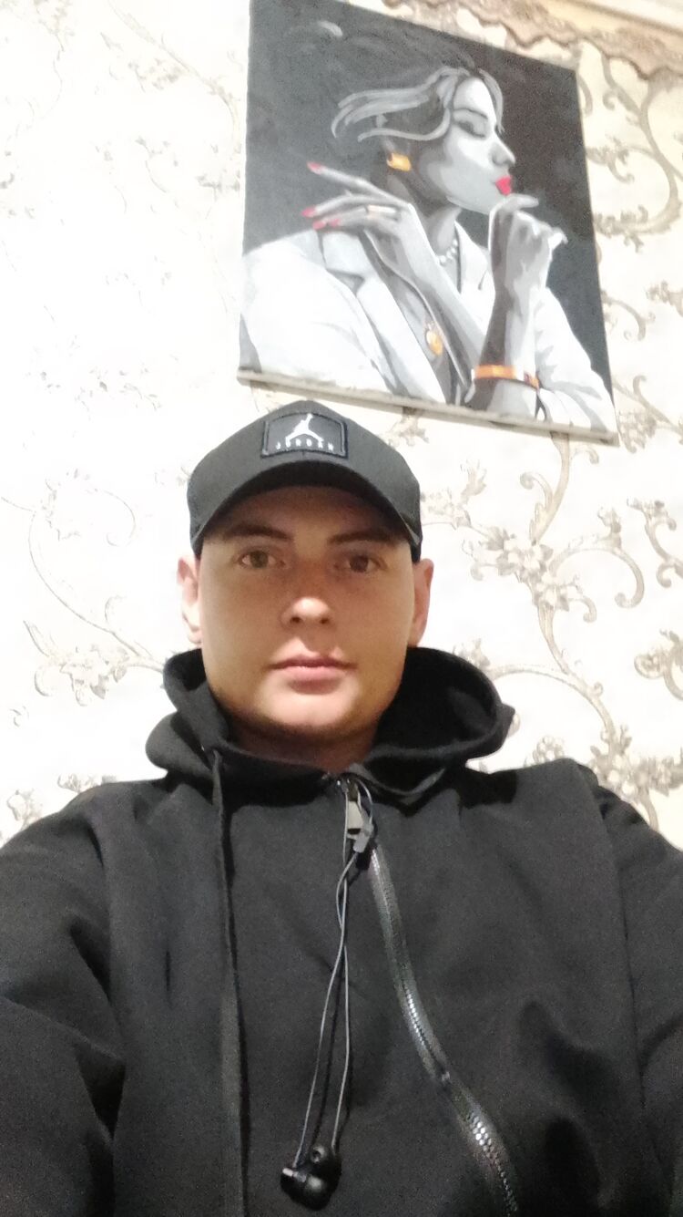  51803843  , 27 ,    